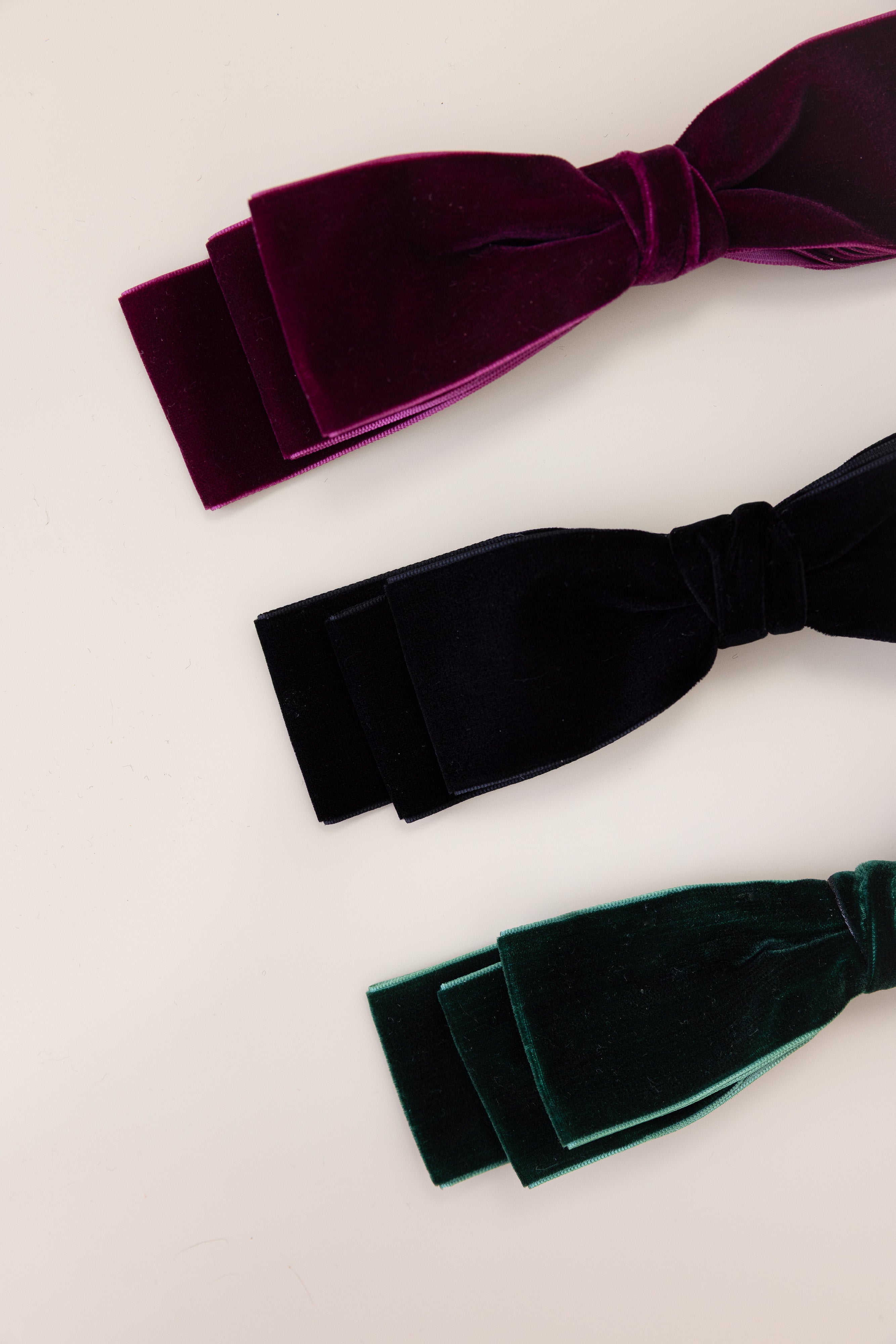 Signature Velvet Trinity Bow